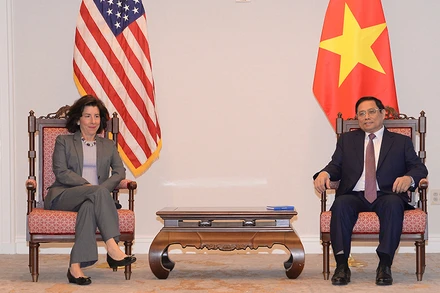 Thủ tướng Phạm Minh Chính tiếp Bộ trưởng Thương mại Hoa Kỳ Gina Raimondo.