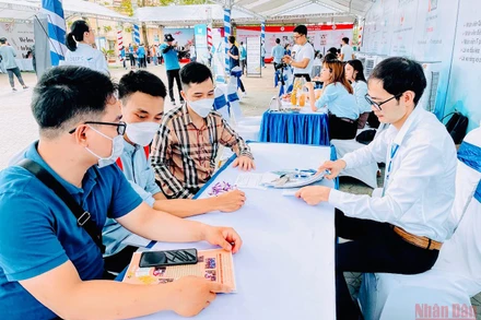 Gần 2 nghìn lao động tham gia Ngày hội việc làm Hải Phòng năm 2022
