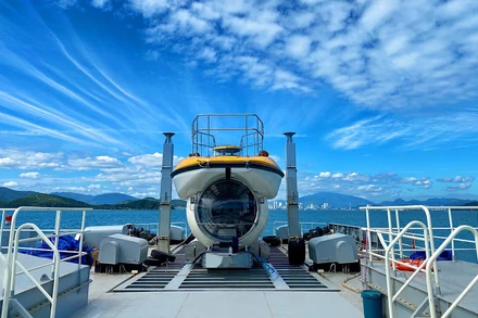 Vinpearl Submarine Nha Trang – Tàu ngầm du lịch bằng kính đầu tiên trên thế giới.