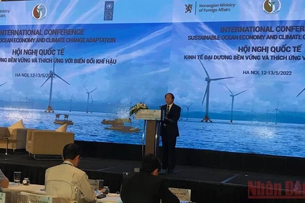 Phó Thủ tướng Chính phủ Lê Văn Thành phát biểu tại hội nghị.