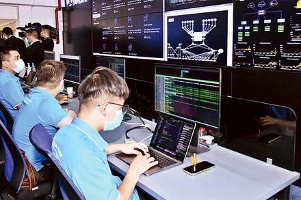 Vận hành hệ thống điều hành Hệ sinh thái CMC Cloud tại Tập đoàn Công nghệ CMC. (Ảnh minh họa: Ðăng Anh)