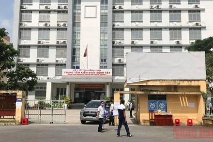 Xe ô-tô vận chuyển sinh phẩm, thiết bị y tế cho Trung tâm Kiểm soát bệnh tật tỉnh Đồng Tháp vào năm 2021. 