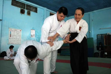 Bà Thanh Loan tâm niệm sẽ luôn là chỗ dựa cho trẻ em khuyết tật. 