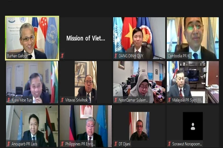 Cuộc họp do Đại sứ Đặng Đình Quý, Trưởng Phái đoàn Việt Nam tại LHQ chủ trì với sự tham dự của các Đại sứ, Đại biện, Trưởng Phái đoàn các nước ASEAN tại LHQ. (Ảnh: Bộ Ngoại giao Việt Nam)