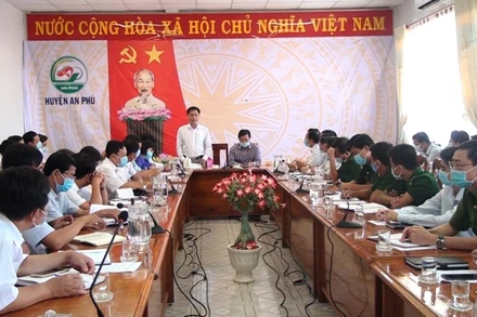 UBND huyện An Phú họp khẩn lên kế hoạch phòng, chống dịch bệnh Chikungunya.