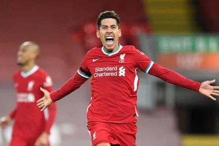 Firmino ghi bàn quyết định, giúp Liverpool thắng Tottenham 2-1.