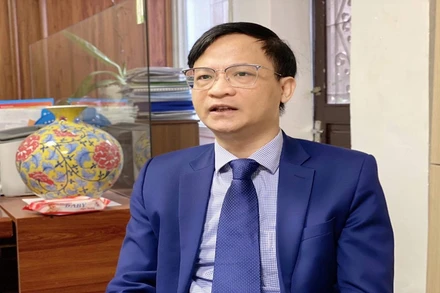 Ông Phạm Đức Nghiệm trả lời phỏng vấn.