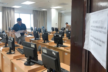 Trong đợt tuyển dụng viên chức năm 2019 (Ảnh: DUY LINH)