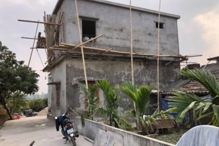 Sập giàn giáo ba người thiệt mạng