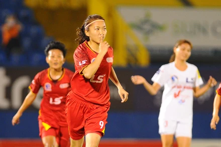 Huỳnh Như ghi bàn giải toả tâm lý cho TP Hồ Chí Minh I. (Ảnh: VFF)