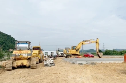 Thi công cao tốc bắc - nam, đoạn Mai Sơn - QL 45.