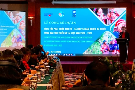 Tăng tốc phát triển, giảm nghèo đa chiều vùng đồng bào dân tộc thiểu số