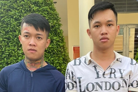 Hai đối tượng làm giấy tờ giả quy mô lớn ở Đồng Nai.