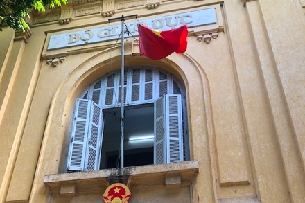 Chính thức công nhận 39 Giáo sư và 300 Phó giáo sư năm 2020