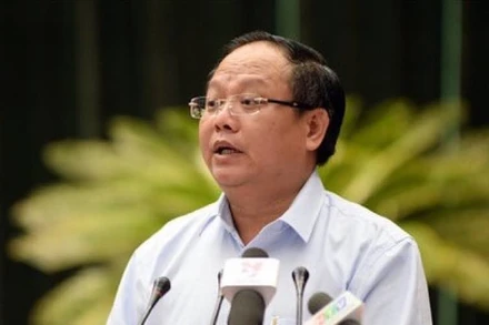 Ông Tất Thành Cang bị đình chỉ chức vụ ba tháng