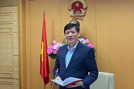 Bộ trưởng Y tế Nguyễn Thanh Long phát biểu tại cuộc họp. 