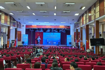 Toàn cảnh lễ phát động Chiến dịch ‘’Thanh niên Việt Nam nói không với thuốc lá và thuốc lá điện tử’’. 