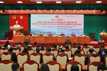 Các đại biểu dự hội nghị.