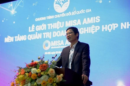 Ông Nguyễn Phú Tiến, Phó Cục trưởng Cục Tin học hóa, Bộ Thông tin và Truyền thông phát biểu tại lễ giới thiệu MISA AMIS.