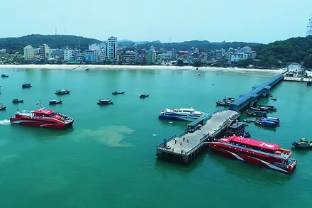 Cầu Cảng Cô Tô (Quảng Ninh).