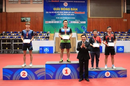 VĐV Trần Huy Bảo (Tập đoàn Dầu khí quốc gia Việt Nam) vô địch đơn nam hạng A.