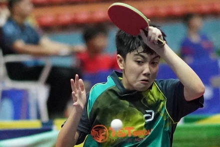 Tay vợt trẻ Trần Mai Ngọc lên ngôi vô địch đơn nữ