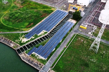 Hệ thống điện mặt trời tại Công ty Nhiệt điện Phú Mỹ.