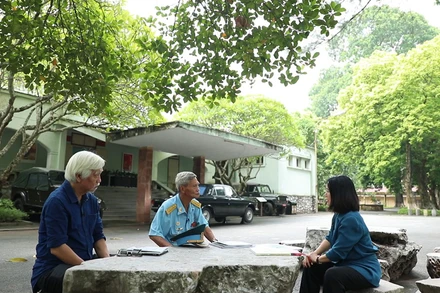 Giao lưu với các khách mời tại Hoàng thành Thăng Long. (Ảnh: VTV)