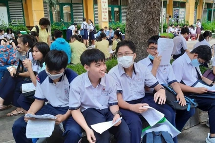 Học sinh TP Hồ Chí Minh tham gia kỳ thi tuyển sinh lớp 10 năm học 2020-2021.