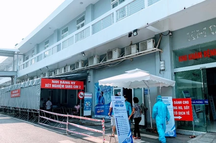 Địa điểm lấy mẫu xét nghiệm SARS-CoV-2 tại Bệnh viện đa khoa Quốc tế, Hải Phòng.