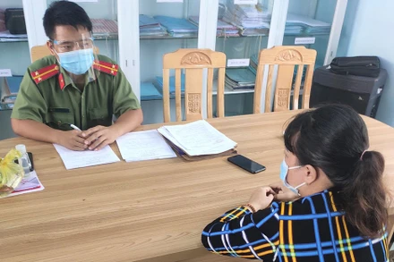 Công an huyện Long Thành làm việc với chị T.T.K.T.