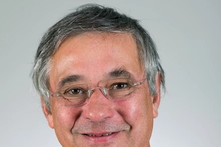 Ông Denis Rondepierre.