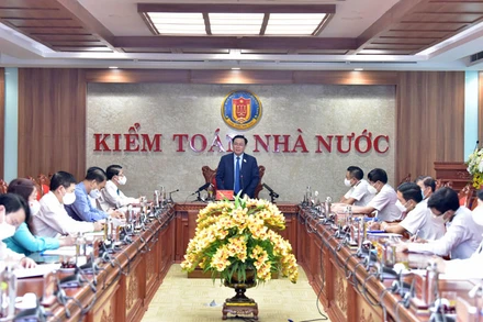 Chủ tịch Quốc hội Vương Đình Huệ phát biểu tại buổi làm việc với Kiểm toán Nhà nước. (Ảnh: DUY LINH)