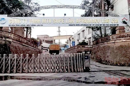 Nhà máy sản xuất phân bón supe lân Apromaco Lào Cai bị tạm dừng hoạt động dây chuyền sản xuất NPK số 2, do xả khí thải độc hại ra môi trường.