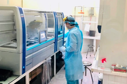 Xét nghiệm Covid-19 tại CDC Hải Phòng.