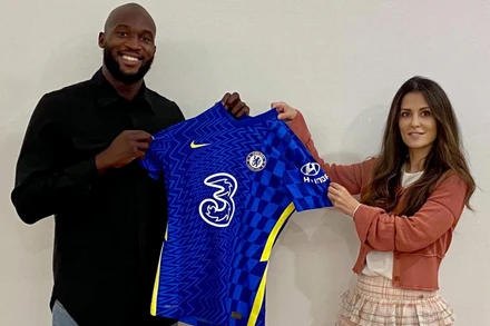 Lukaku trở lại Chelsea với một bản hợp đồng “bom tấn”. (Ảnh: Chelsea FC)