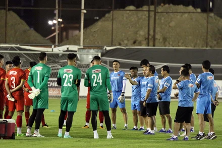 Thầy Park có những lời dặn dò giành cho các học trò. (Ảnh: VFF)