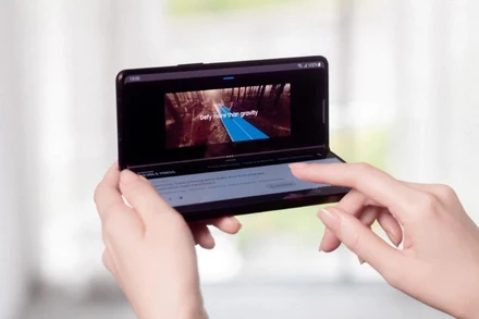 Điện thoại màn hình gập Galaxy Z Fold3 của Samsung được công bố hôm 11/8. (Ảnh: Samsung)