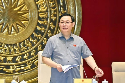 Chủ tịch Quốc hội Vương Đình Huệ phát biểu tại buổi làm việc (Ảnh: DUY LINH).