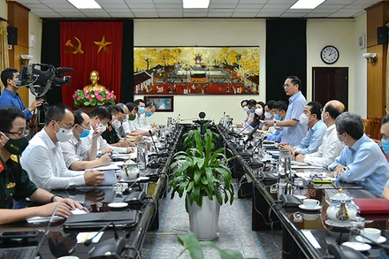 Toàn cảnh cuộc họp.