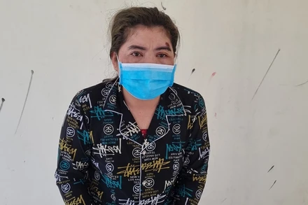 Đối tượng Trần Thị Hồng Oanh tại cơ quan công an.