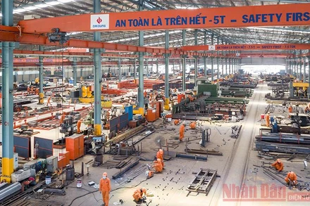  Công ty cổ phần Xây dựng thương mại Ðại Dũng, Khu công nghiệp An Hạ (TP Hồ Chí Minh) thực hiện phương án "ba tại chỗ". Ảnh: QUÝ HIỀN.