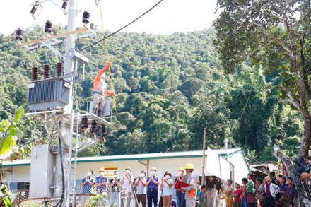 Lễ đóng điện tại bản Tìa Khí, xã Tủa Sín Chải, huyện Sìn Hồ, tỉnh Lai Châu, sáng 29/8.