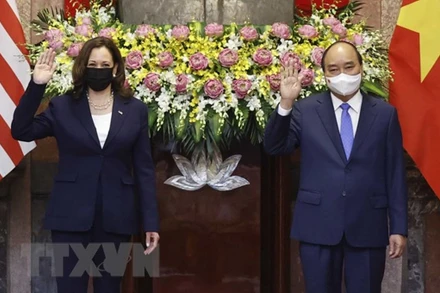 Chủ tịch nước Nguyễn Xuân Phúc tiếp Phó Tổng thống Hoa Kỳ Kamala Harris