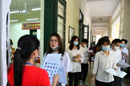 Tại Kỳ thi tốt nghiệp trung học phổ thông năm 2021. Ảnh: THUỶ NGUYÊN