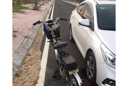 Hai người bị phạt vì vi phạm quy định về phòng, chống dịch Covid-19.