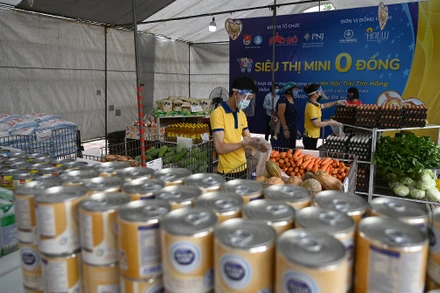 Tiếp sức người có hoàn cảnh khó khăn trong những ngày giãn cách