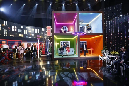 Sân khấu chương trình thiết kế như một khu chung cư. (Ảnh: VTV cung cấp)