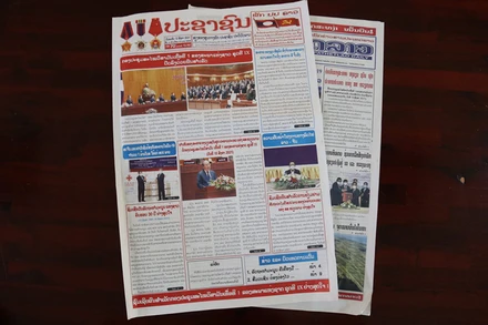 Báo chí Lào ngày 12/8 nhận định chuyến thăm Lào của Chủ tịch nước Nguyễn Xuân Phúc góp phần nâng tầm quan hệ Việt - Lào.