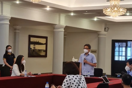 Phó Thủ tướng Vũ Đức Đam phát biểu chỉ đạo tại buổi làm việc.